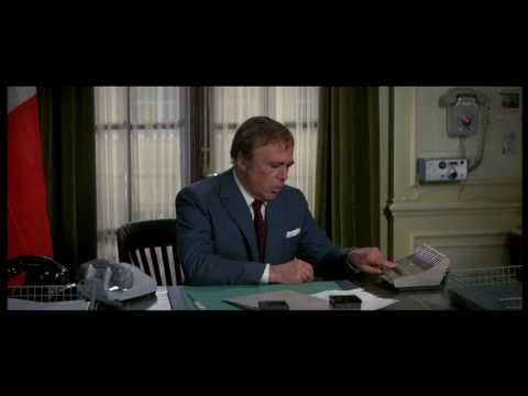 Inspector Dreyfus falls from window twice