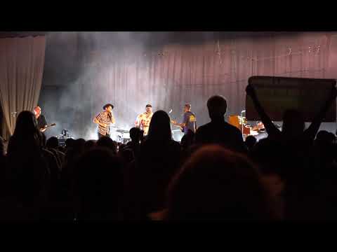 Jack Johnson and G. Love - Mudfootball - Waikiki Shell - 8/4/2017 - 4K