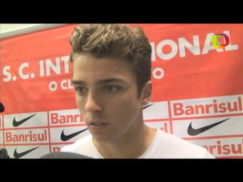 Lateral do Inter desaprova resultado contra Corinthians