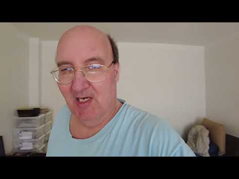 MongoTV_8607 - DRIKKER ET GLAS KOLD BILLIG COLA LIGHT MANDAG EFTERMIDDAG OG SNAKKER