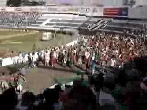 Torcida Bugrina Cantando o Hino no Chiqueirão