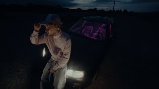 Tito - alone na city