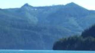 preview picture of video 'JETBOAT CRUISE ON DETROIT LAKE OREGON NOT MINNESOTA MT. HOOD'