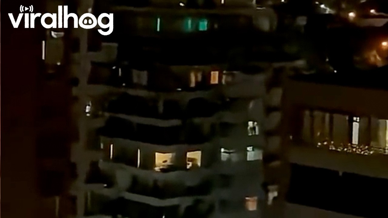 Pot-Banging Protests Break Out Across Santiago as Historic Fuel Price Hike Looms || ViralHog