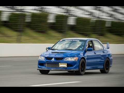 EVO 8 vs McLaren MP4-12C