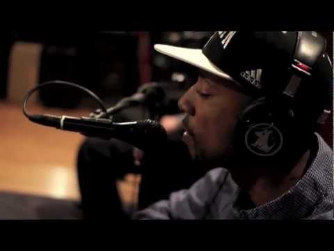 Ruste Juxx | A Cappella Freestyle | Rap Is Outta Control