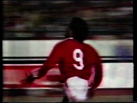 1988 12 11 Toyota Cup Final   Nacional v PSV English Highlights