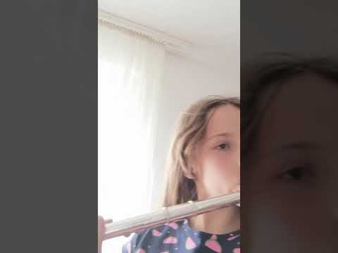 Milica vežba flautu 02.05.2020