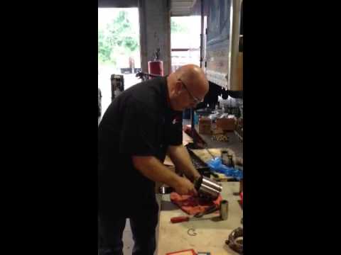 DT466E Piston to rod replacement