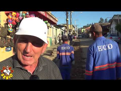 Prefeito Ayres Scorsatto não gosta de Falar mais esta fazendo a Cida e o Chico Junior passar Vergonha Com o asfalto na principal Rua do Barnabés.