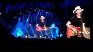Far Away Eyes - The Rolling Stones, Nashville June 17, 2015 (TheDailyVinyl official)