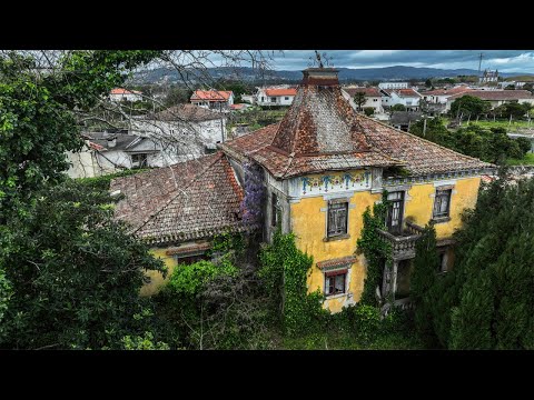 , title : 'Found Letters from 1700s! - Majestic Abandoned Yellow Mansion in Portugal'