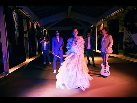 eLove - Masz prawo tu być [Official Music Video]