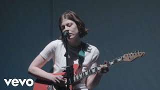 Porridge Radio – “A Hole In The Ground”