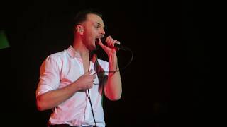 Hurts - All I Want For Christmas Is New Year&#39;s Day live at O2 Apollo, Manchester 9th December 2017