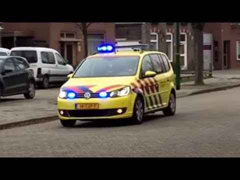 A1 Rapid Responder 21-344 en Ambulance 21-112 met spoed in Oss