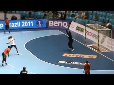 Alexandra Nascimento gol de 7 metros Brasil x Costa do Marfim