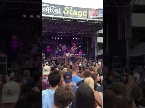 Jon Pardi - Shake the lake 2016