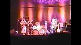 Spinetta y Los Socios del Desierto - Plaza de las Naciones Unidas - 04/01/1997 (Video)