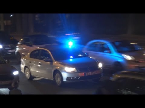 ZPKW SKB Polizei Köln mit Polizeianzeige + Dauerhorn