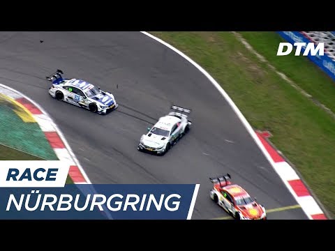 Paffett and Martin colliding - DTM Nürburgring 2017