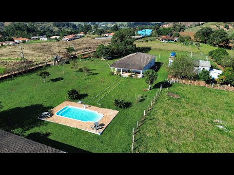 Sítio Alto da Colina de 24.200 m á 10 m de Estiva MG | Porteira fechada | Lago | Piscina | VEM!!!