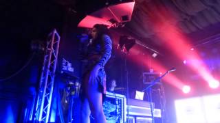 Charli XCX - Hanging Around (UK Live Debut) (HD) - Concorde 2, Brighton - 24.03.15