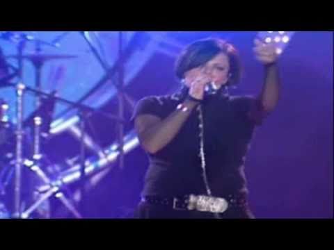 Annette Moreno - Me Amas (Live Video HD)