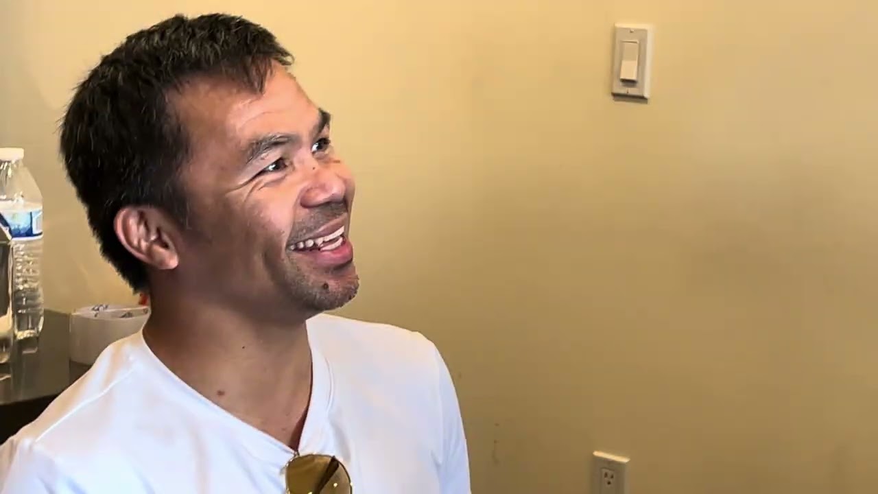 Manny Pacquiao enjoying chess