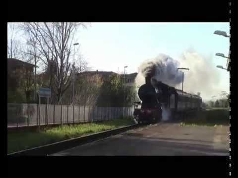 Gr740 244 Treno di Pasquetta in Garfagnana, linea Lucca-Aulla-  06/04/2015