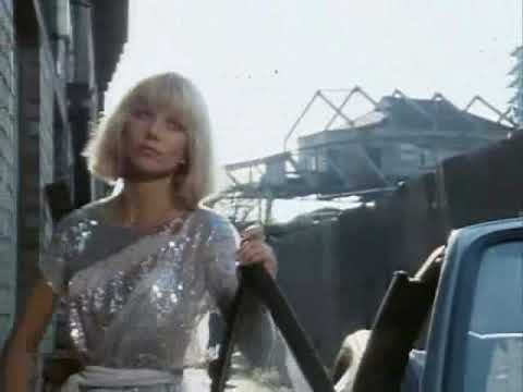 Dempsey & Makepeace S01E03 - Scene 2