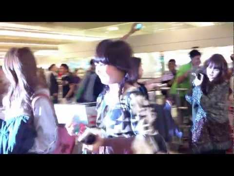 1080P HD [FANCAM] 130208 SKarf's Arrival @ Singapore Changi Airport
