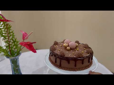 chocolate cake for chocolate lovers