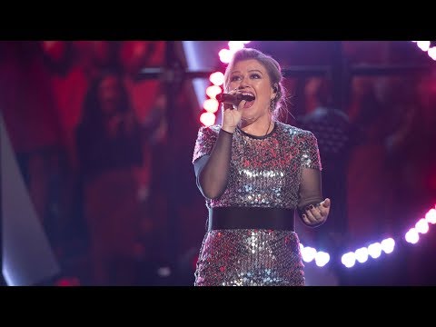 [HD] Kelly Clarkson | Greatest Hits Medley + Recieves 'Icon Award' At Radio Disney Music Awards 2018