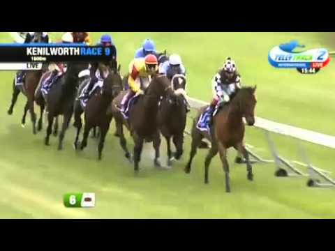 Futura Queens plate 2015