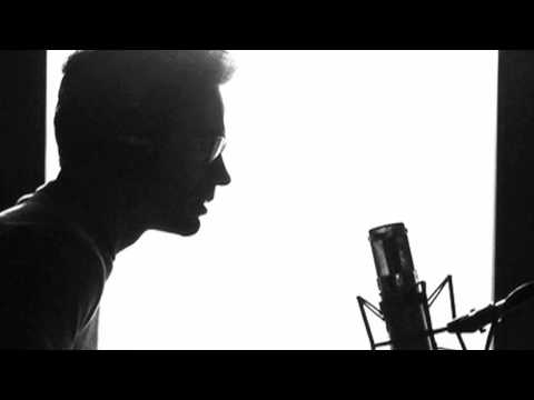 David Fonseca sings "Do They Know It's Christmas?"