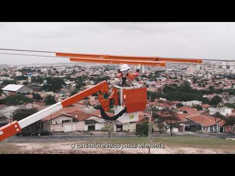 Neoenergia lança primeiro caminhão elétrico do país