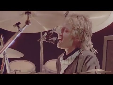 Roger Taylor's Amazing Backing Vocals - Queen, Somebody To Love (Live 1981 Montreal)
