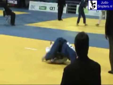 Judo 2009 Moscow: Fukumi (JPN) - Lima (BRA) [-48kg].