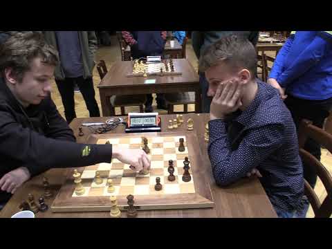 študenti SŠ 6.4. FM Macko Miroslav - Ondo Tomáš 0 - 1