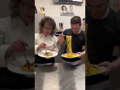 Spaghetti alla carbonara.Piatto della tradizione romana