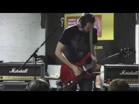 Paul Gilbert - EF2M - Living For The City (solo only)