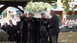 Fans arrive hours early for Bonnie Tyler's funeral to pay their respects to the singer