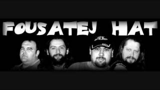 Fousatej Hat - Bílý prášek Fousatej Hat - Bílý prášek