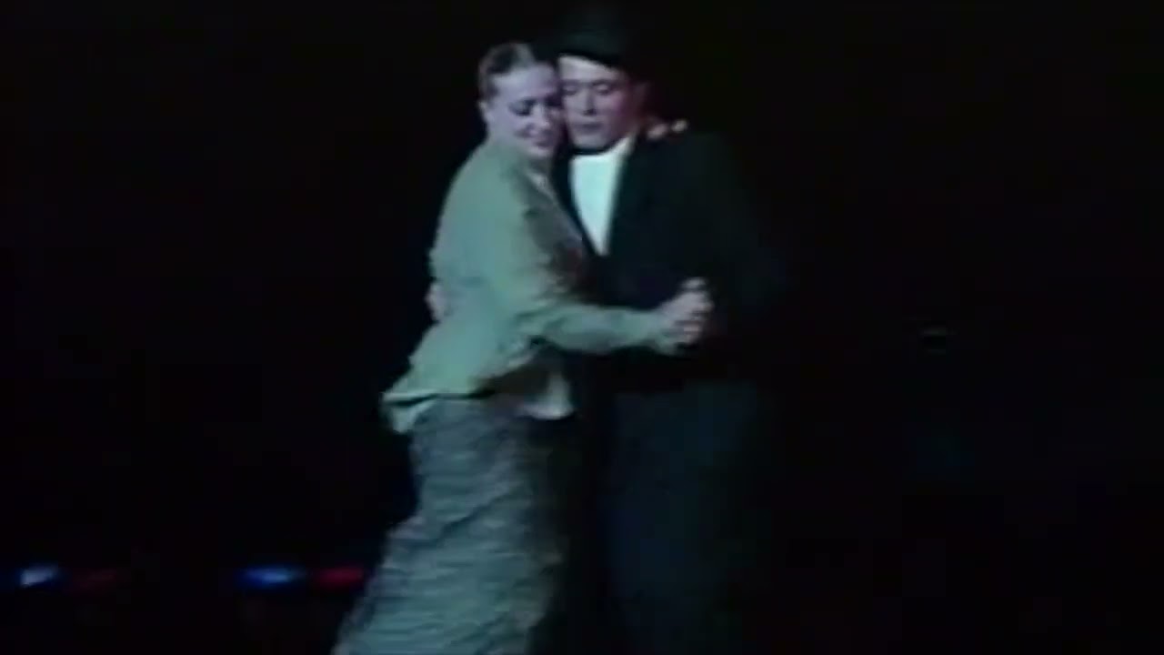 MILONGA DE ARRABAL por Sexteto Tango baila Carlos y Maria Rivarola en Japon 1991