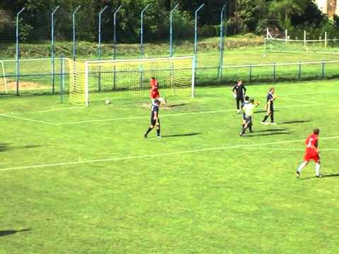 Dombóvár FC - Mohácsi TE 2011 06 11  Husz Máté gólja a nyolcadik percben.