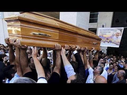 Vittorio Casamonica's mafia-style funeral raises eyebrows in Rome