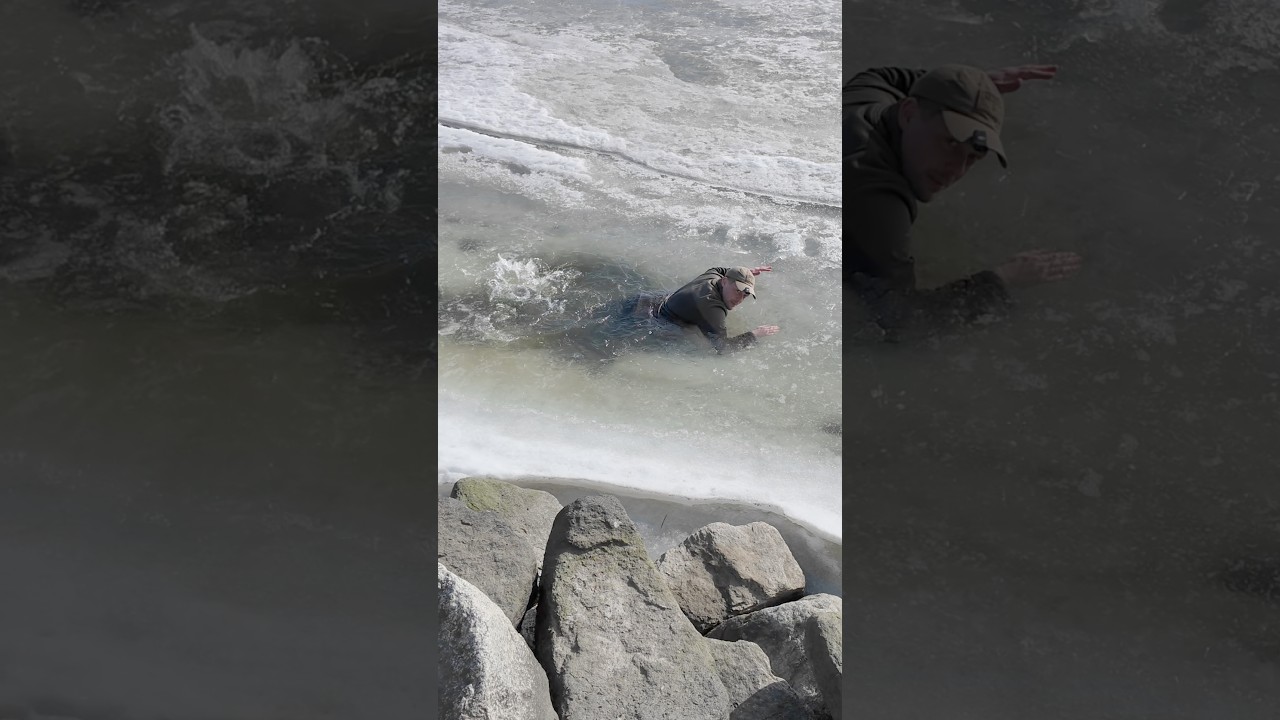 He ice has broken. What are you doing? #survival #trivia