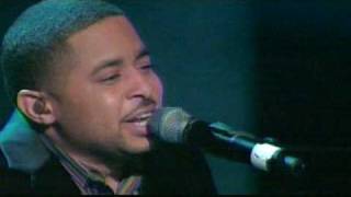 SMOKIE NORFUL LIVE - GOD IS ABLE
