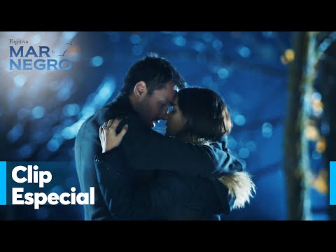 Este amor es imposible de describir... - Mar Negro Capítulo 105 | Fugitiva